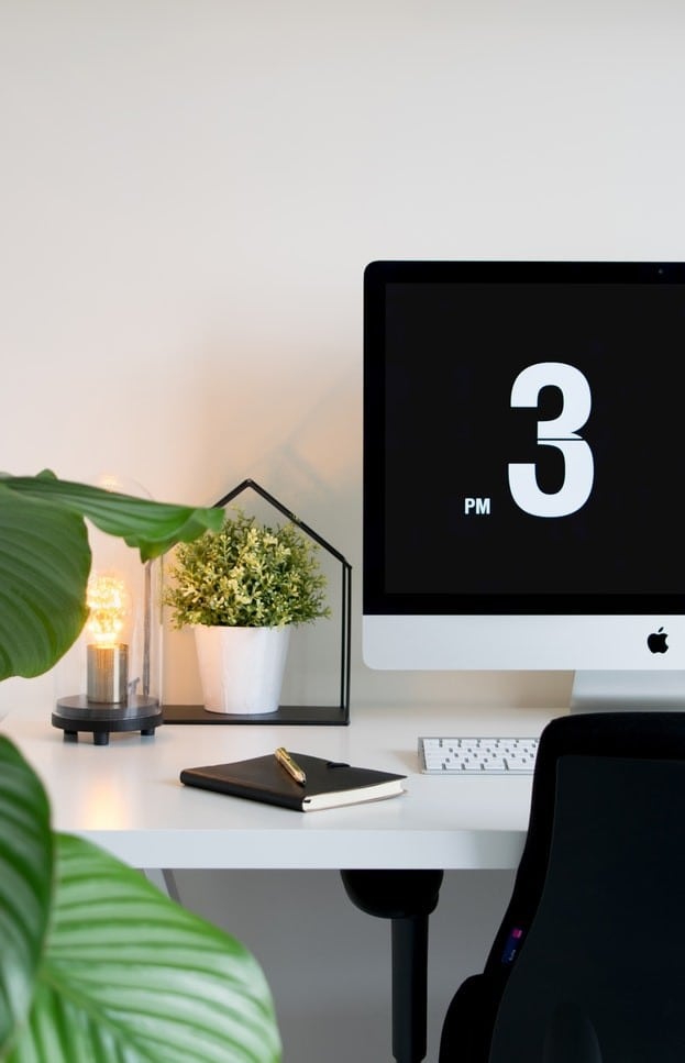 Why Standing Desks Are Becoming Mainstream in the Office