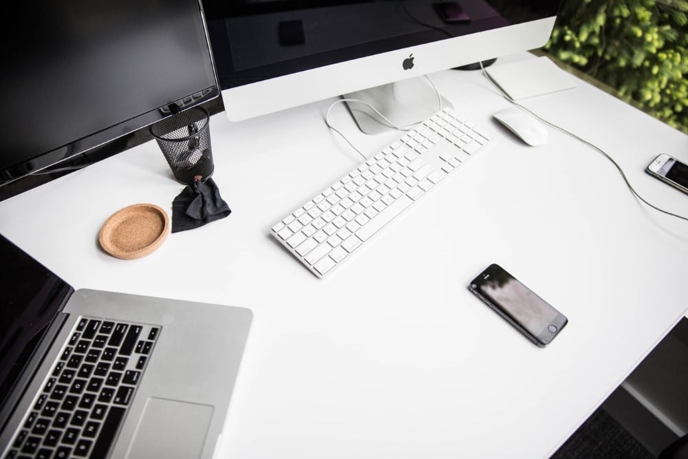 Workplace 2020: Why Choose Programmable Standing Desks?